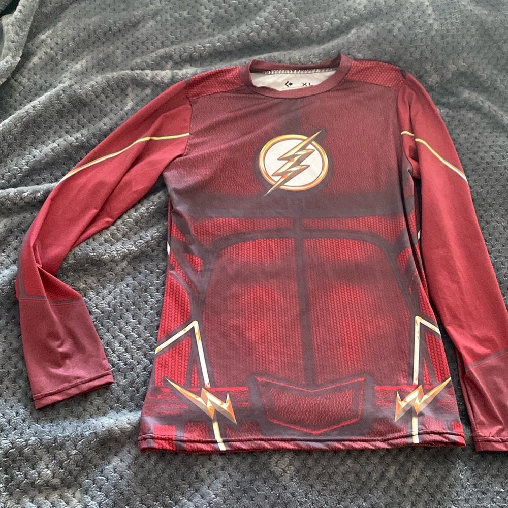 Perfect Condition Cody Lundin Boys Tech The Flash, Shazam Superhero Shirt szXL